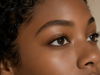 Contour des yeux